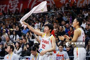 内外开花！陈玉婕9中5贡献14分3板3断 三分5中2
