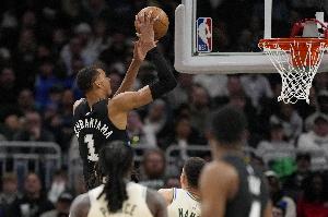 全面开花！马刺7人得分上双 瓦塞尔也贡献8分
