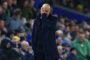 斯洛特：丢球前我们踢得很不错；以今天的防守去踢巴黎就麻烦了